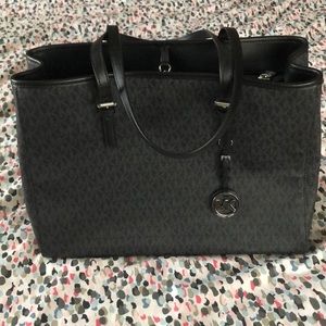 Michael Kors Jet Set East/West Travel Tote Purse